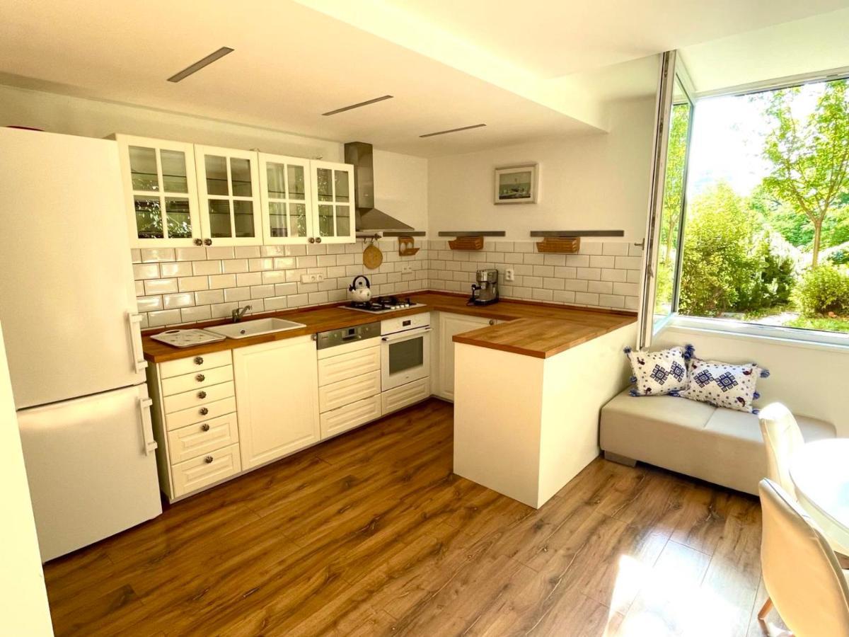 70M2 Romantic Living In The Old Town With Garden Pressburg Exterior foto